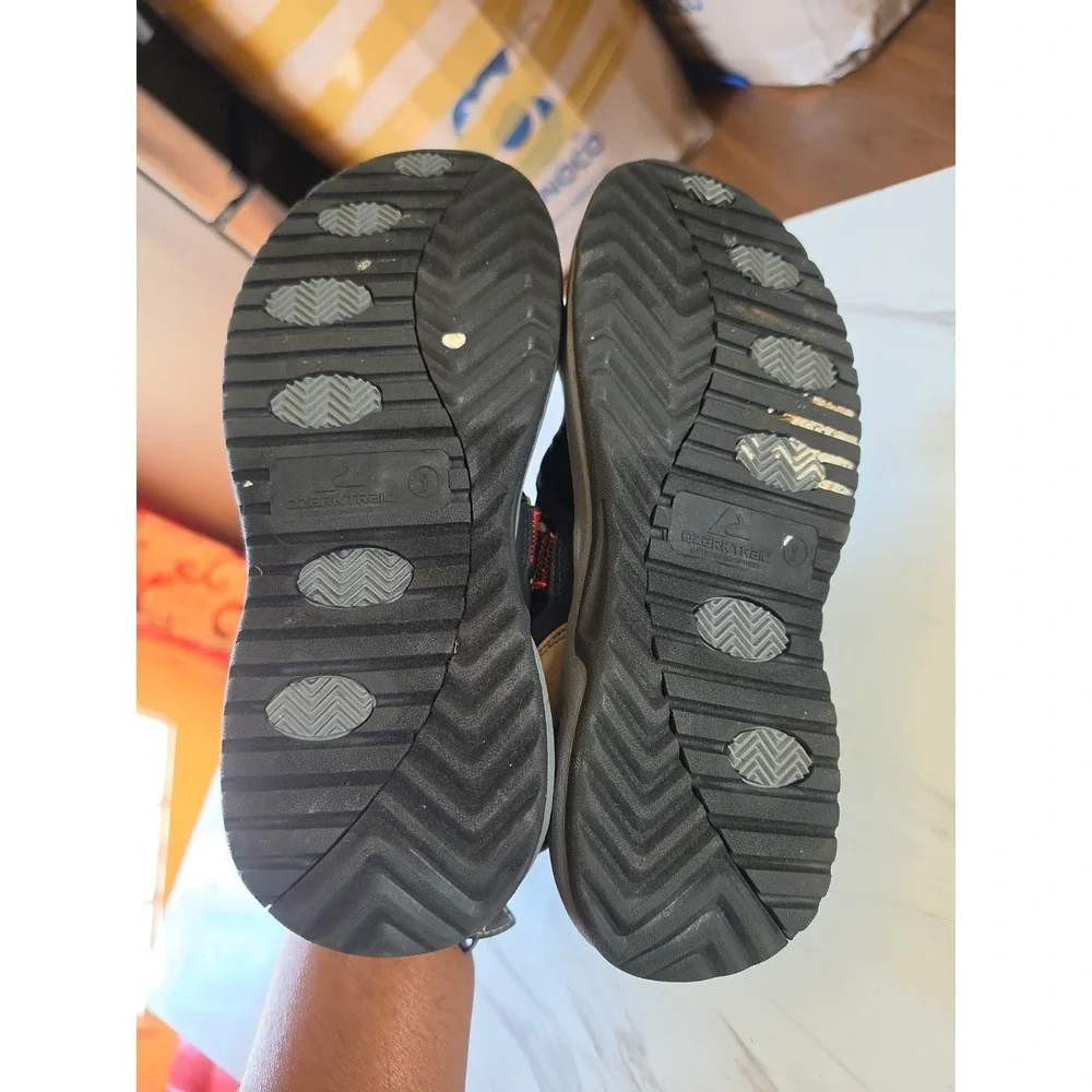 Men's Ozark Trail Outdoor Equipment Active Hiking Fishing Black/ Sandals Size 9